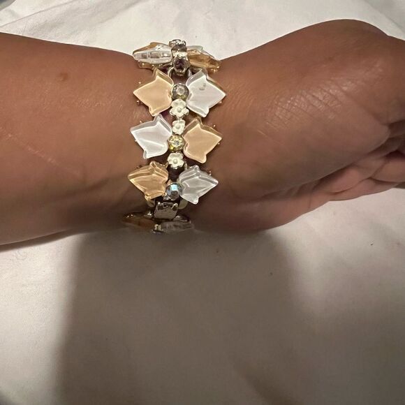 Stunning Vintage BSK Bracelet White Lucite Rhinestone - - Picture 4 of 7